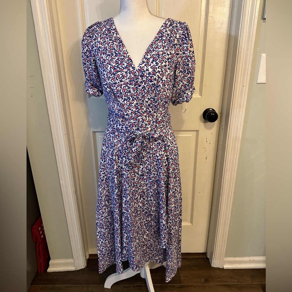 DKNY White Ruched Sleeves NWT Lined Tie Waist Floral Pouf Sleeve Faux Wrap Sz4